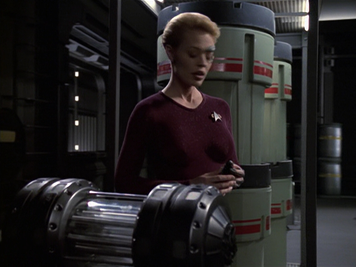 extant_StarTrek_VOY_6x19-ChildsPlay_01942.jpg