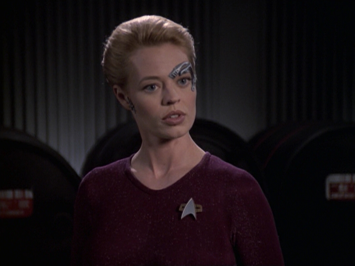 extant_StarTrek_VOY_6x19-ChildsPlay_01971.jpg