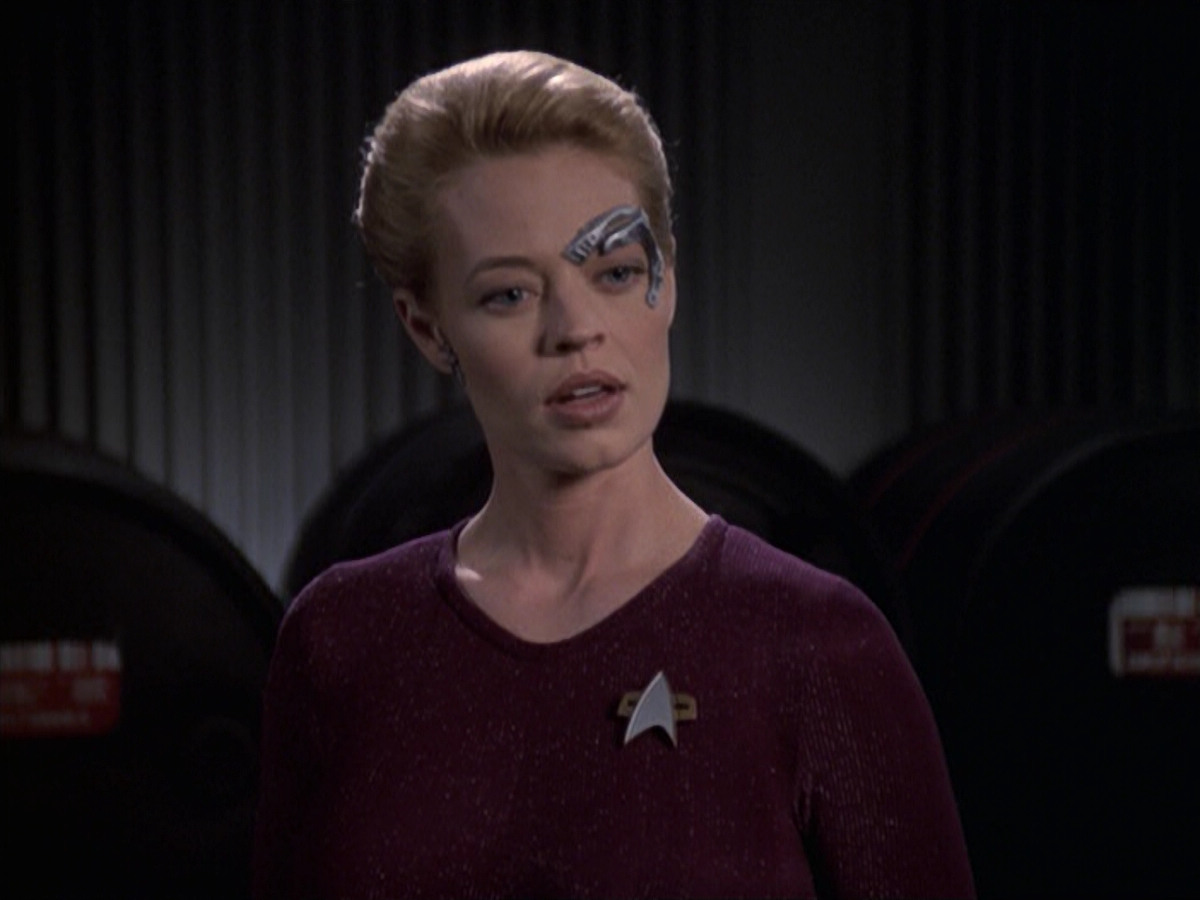 extant_StarTrek_VOY_6x19-ChildsPlay_01984.jpg