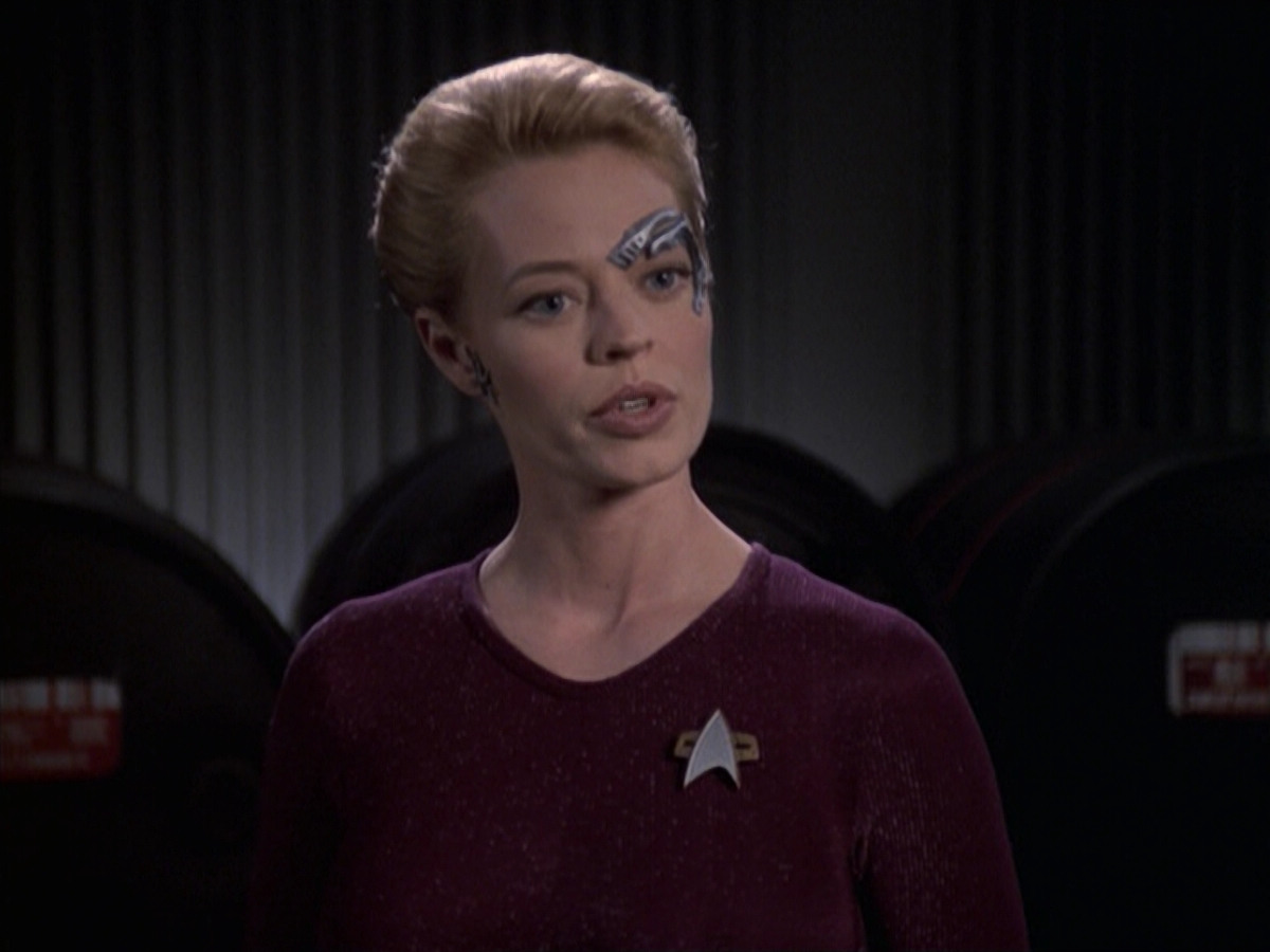 extant_StarTrek_VOY_6x19-ChildsPlay_02003.jpg