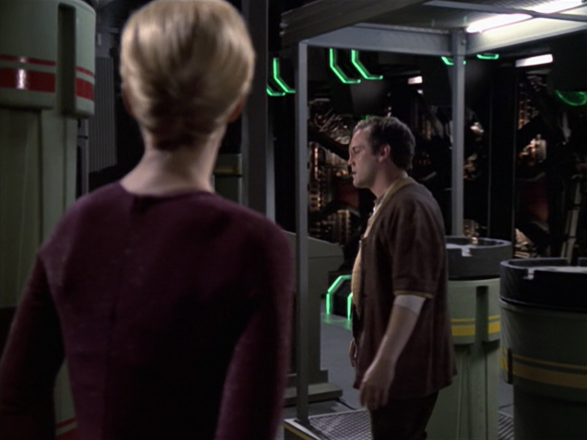 extant_StarTrek_VOY_6x19-ChildsPlay_02022.jpg