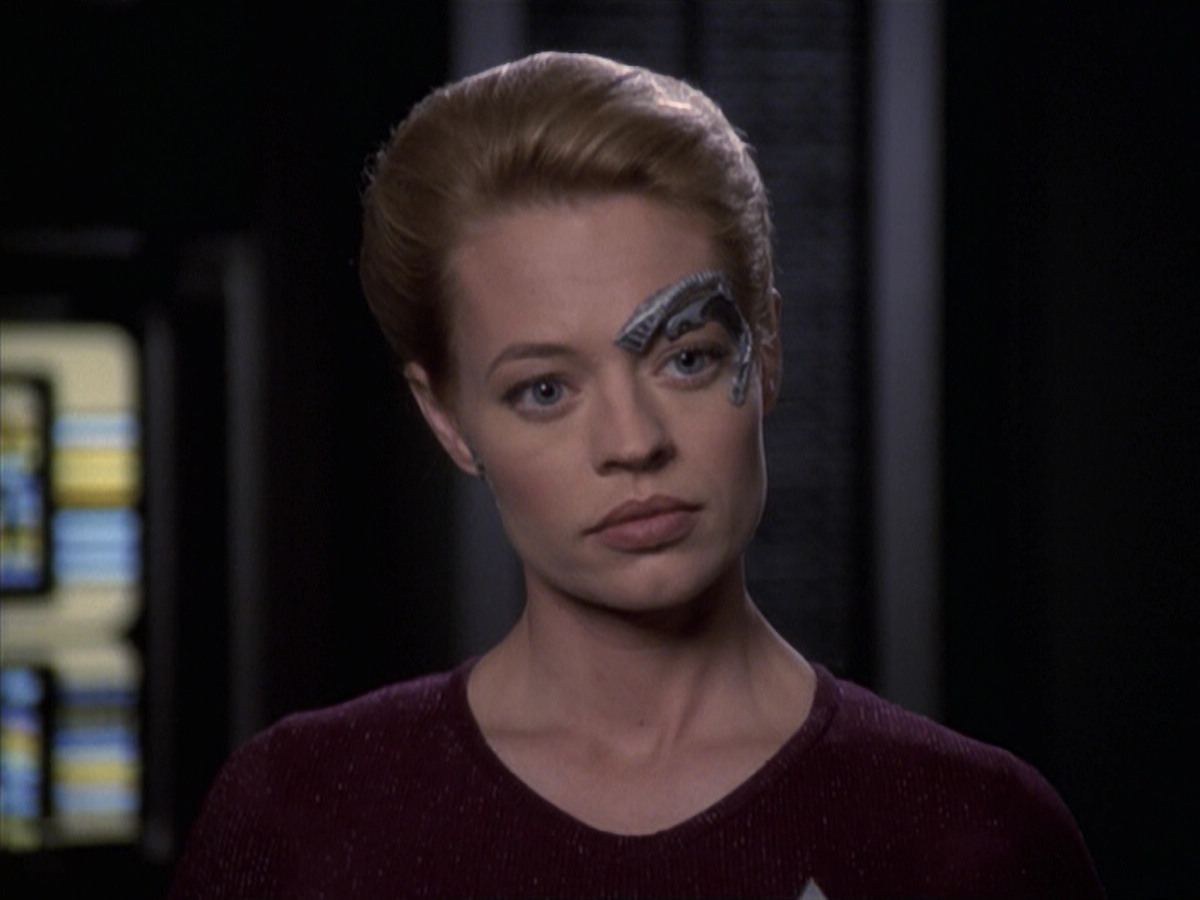 extant_StarTrek_VOY_6x19-ChildsPlay_02049.jpg