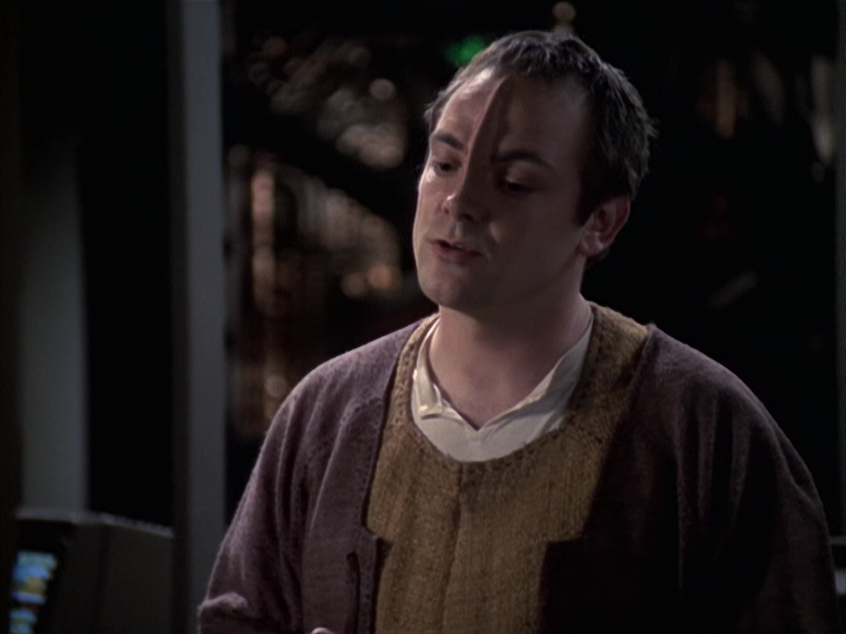 extant_StarTrek_VOY_6x19-ChildsPlay_02051.jpg
