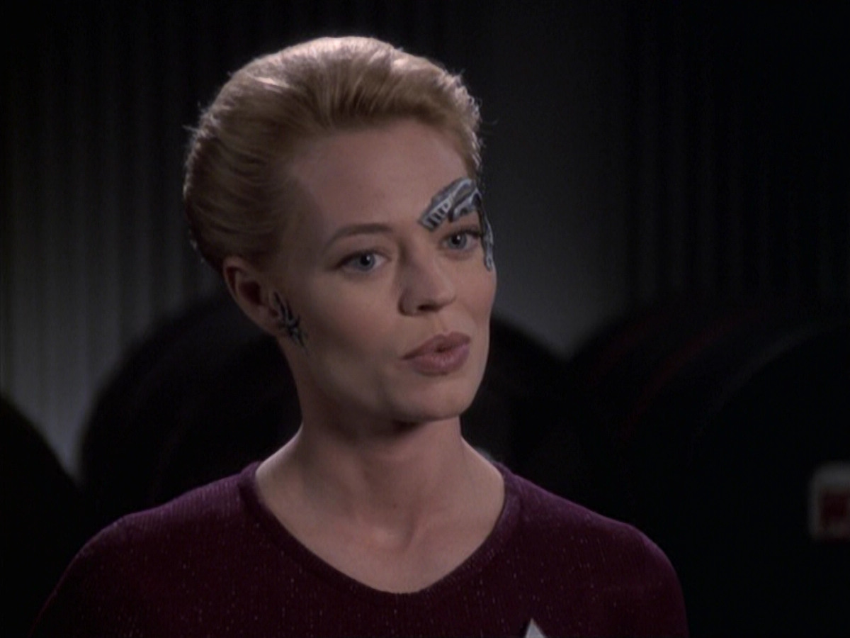 extant_StarTrek_VOY_6x19-ChildsPlay_02132.jpg