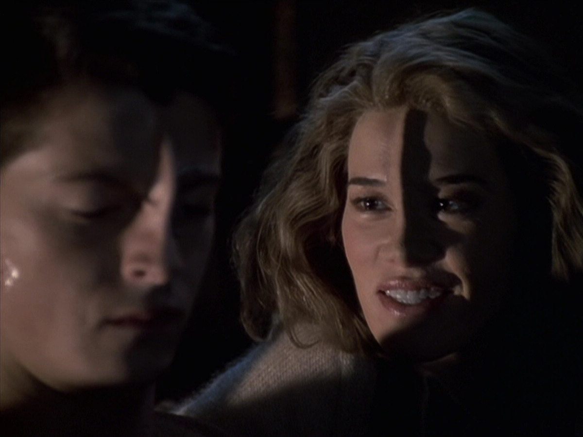 extant_StarTrek_VOY_6x19-ChildsPlay_02195.jpg