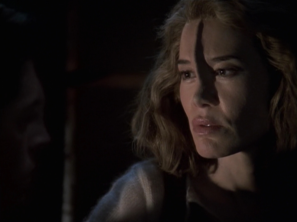 extant_StarTrek_VOY_6x19-ChildsPlay_02220.jpg