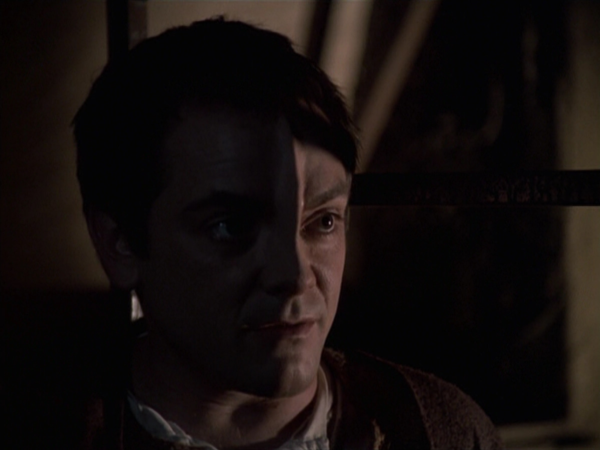 extant_StarTrek_VOY_6x19-ChildsPlay_02257.jpg