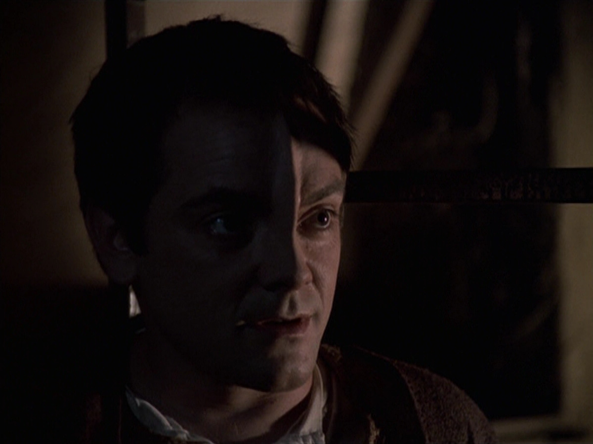 extant_StarTrek_VOY_6x19-ChildsPlay_02258.jpg