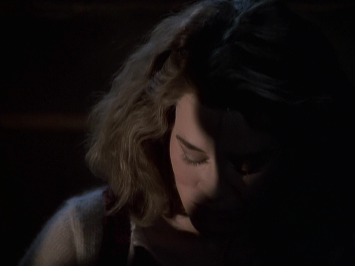 extant_StarTrek_VOY_6x19-ChildsPlay_02274.jpg