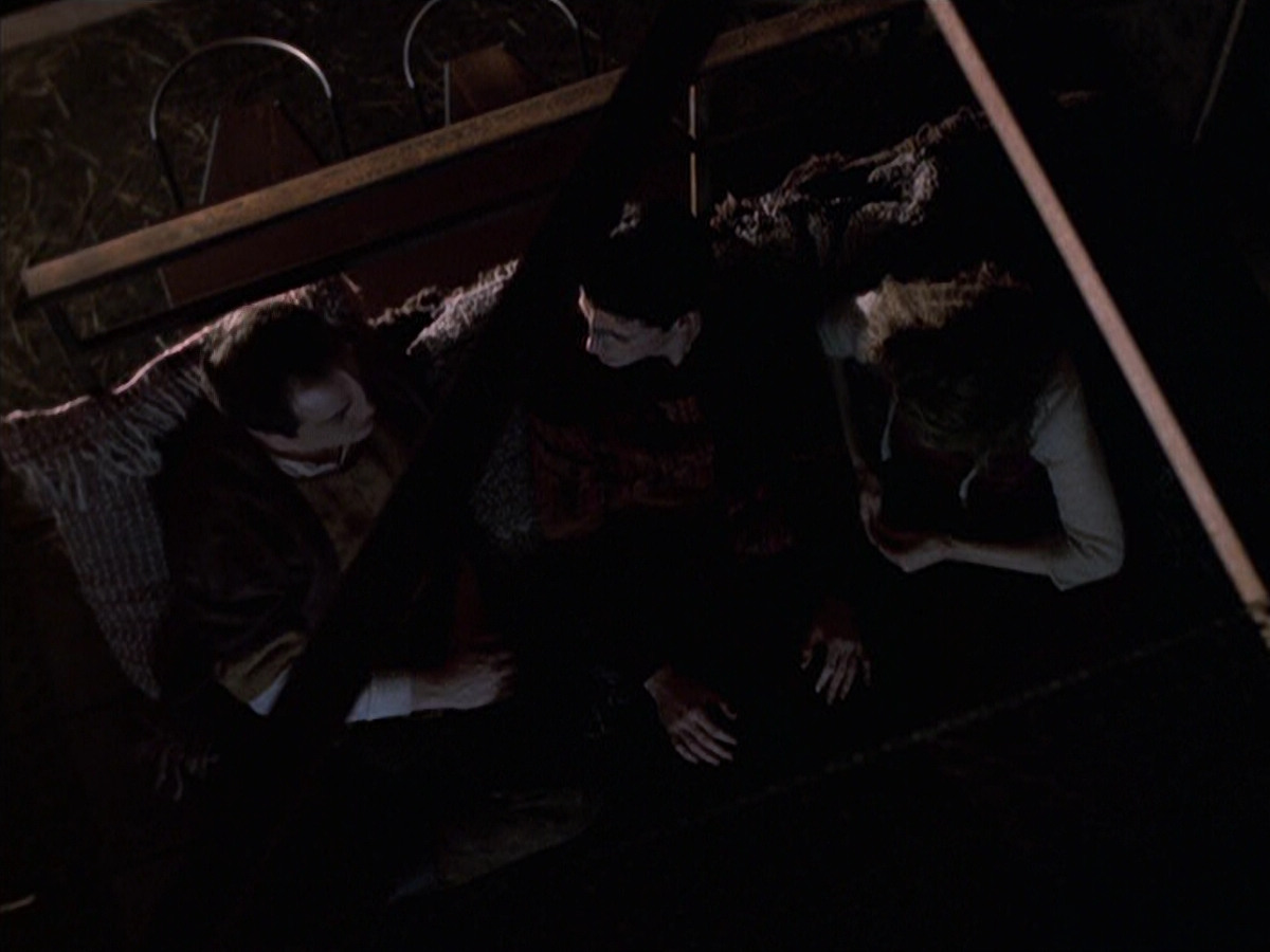 extant_StarTrek_VOY_6x19-ChildsPlay_02287.jpg