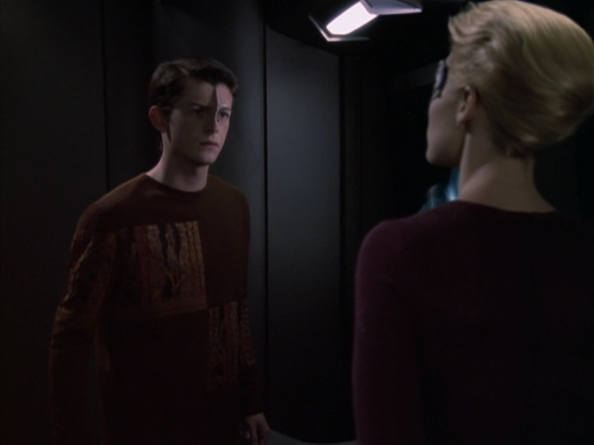 extant_StarTrek_VOY_6x19-ChildsPlay_02351.jpg