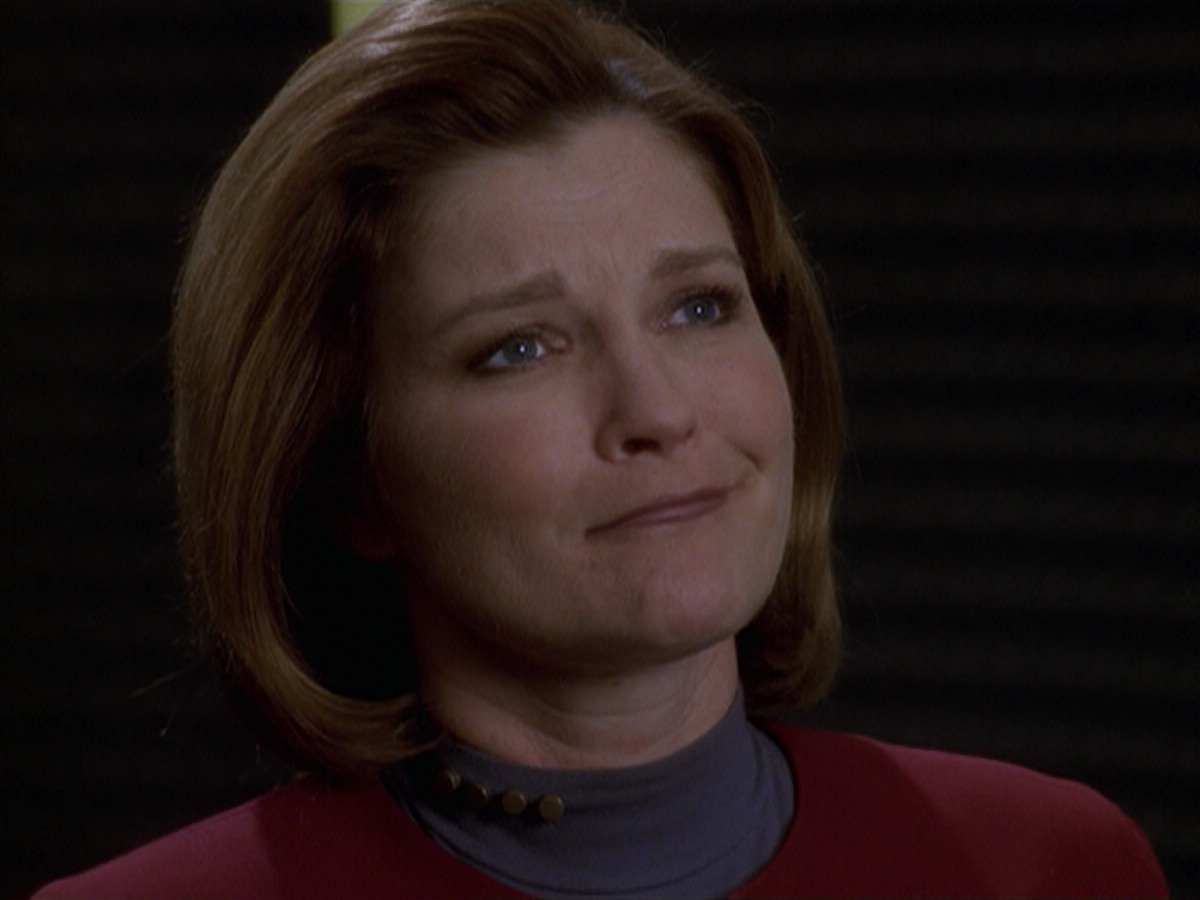 extant_StarTrek_VOY_6x19-ChildsPlay_02464.jpg