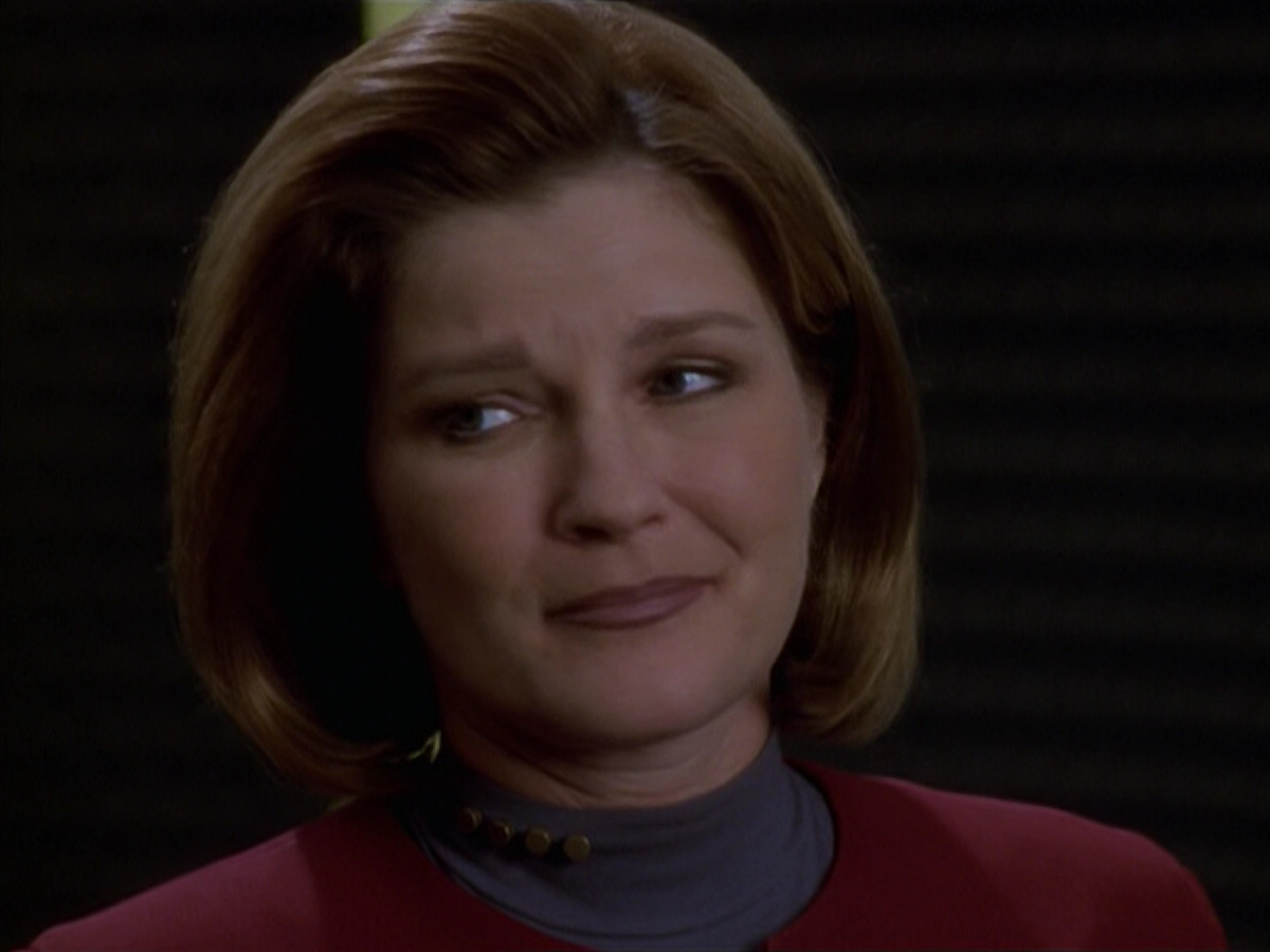 extant_StarTrek_VOY_6x19-ChildsPlay_02466.jpg