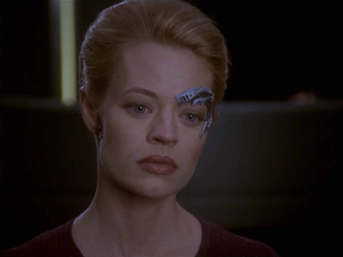 extant_StarTrek_VOY_6x19-ChildsPlay_02488.jpg