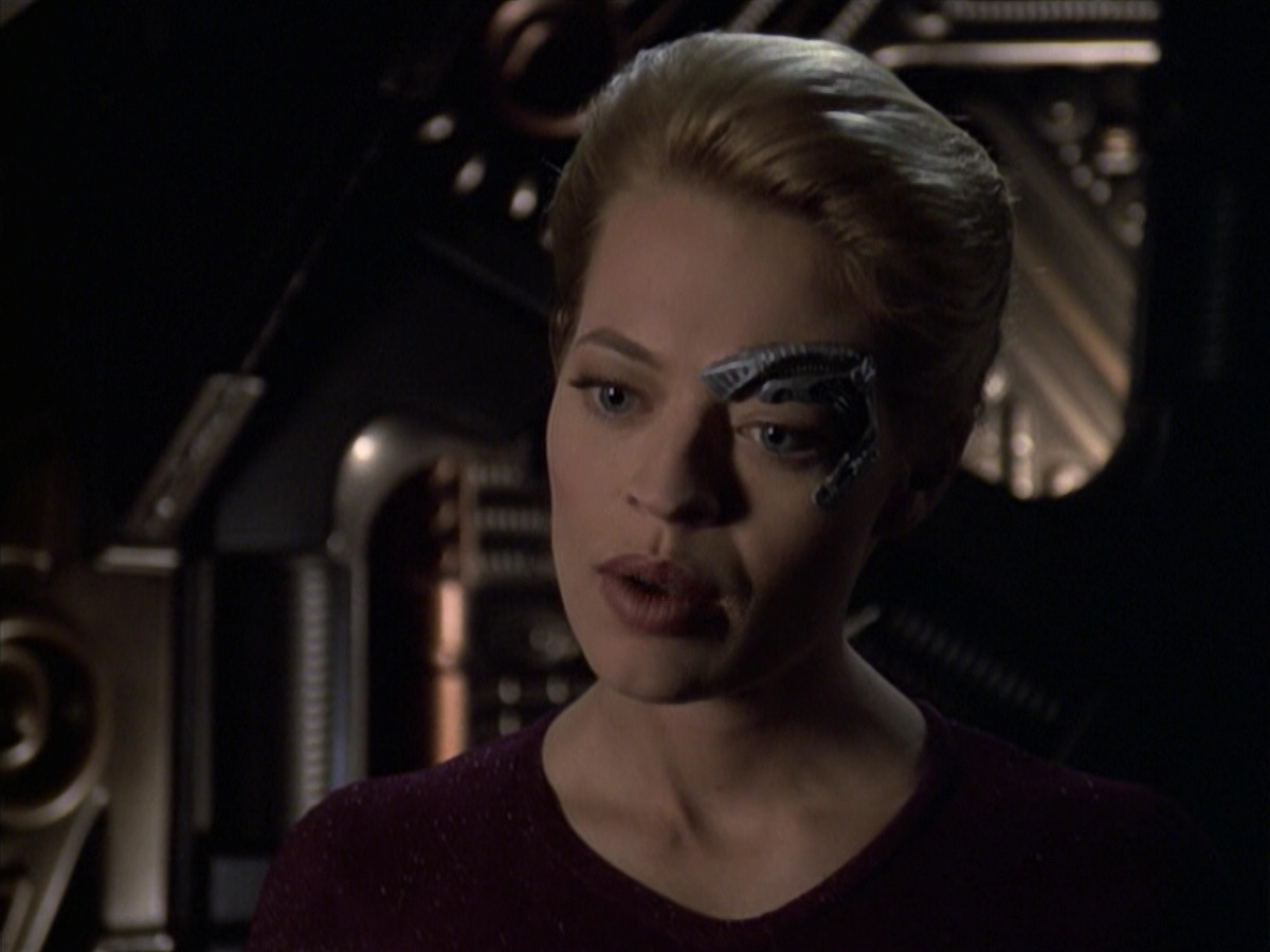 extant_StarTrek_VOY_6x19-ChildsPlay_02586.jpg