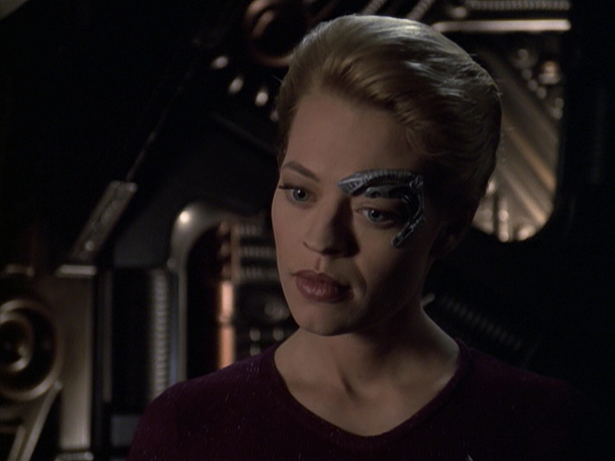 extant_StarTrek_VOY_6x19-ChildsPlay_02597.jpg