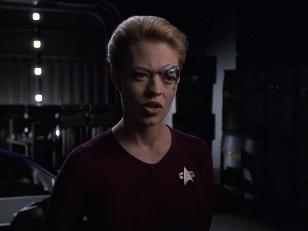 extant_StarTrek_VOY_6x19-ChildsPlay_02638.jpg