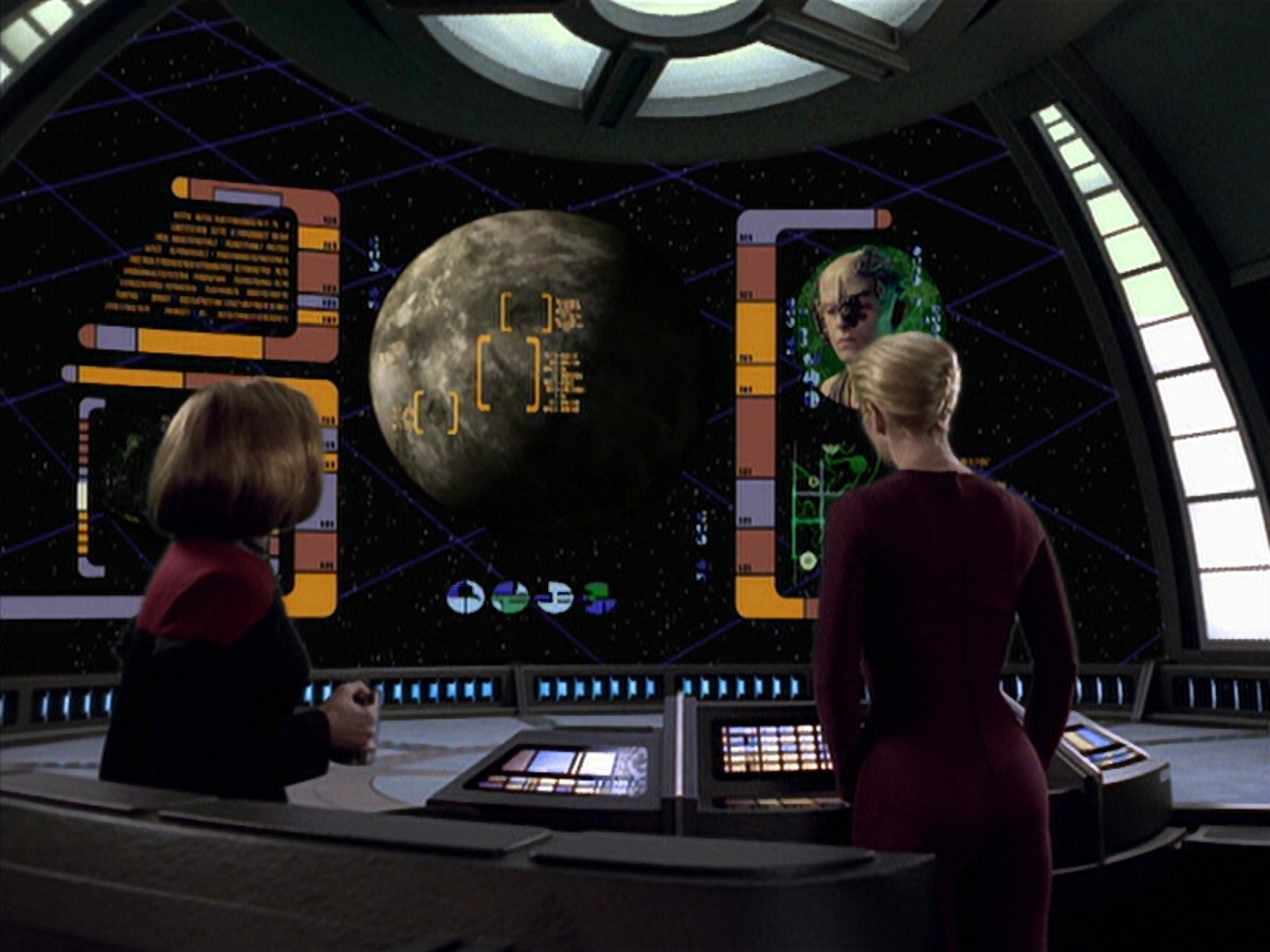 extant_StarTrek_VOY_6x19-ChildsPlay_02743.jpg