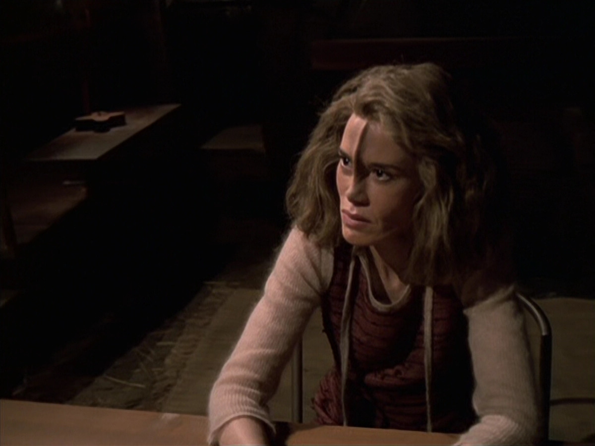 extant_StarTrek_VOY_6x19-ChildsPlay_02854.jpg