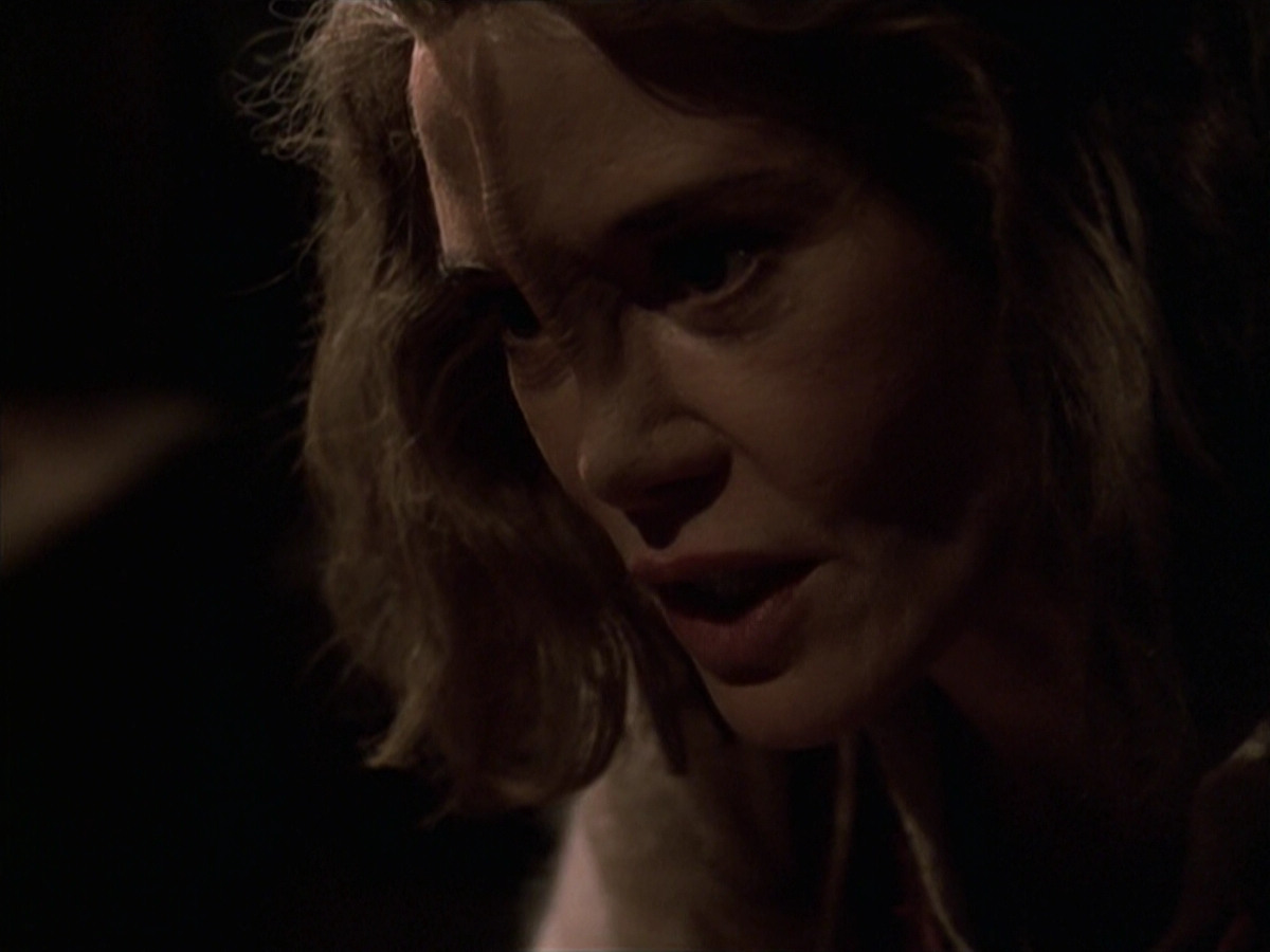 extant_StarTrek_VOY_6x19-ChildsPlay_02893.jpg