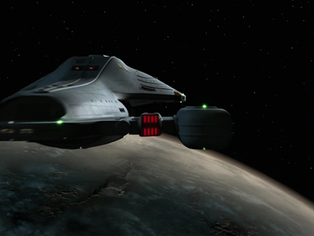extant_StarTrek_VOY_6x19-ChildsPlay_03007.jpg