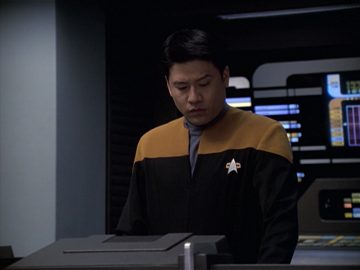 extant_StarTrek_VOY_6x19-ChildsPlay_03013.jpg