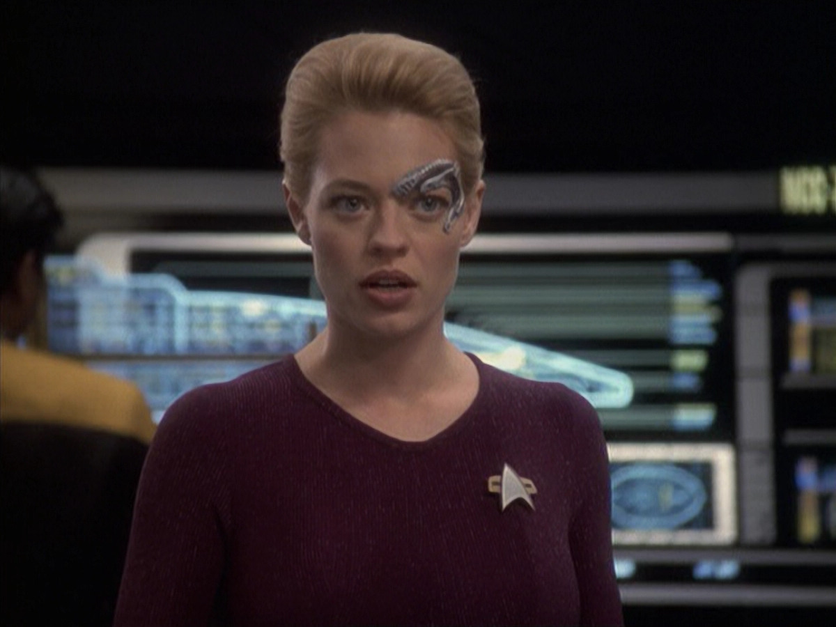 extant_StarTrek_VOY_6x19-ChildsPlay_03072.jpg
