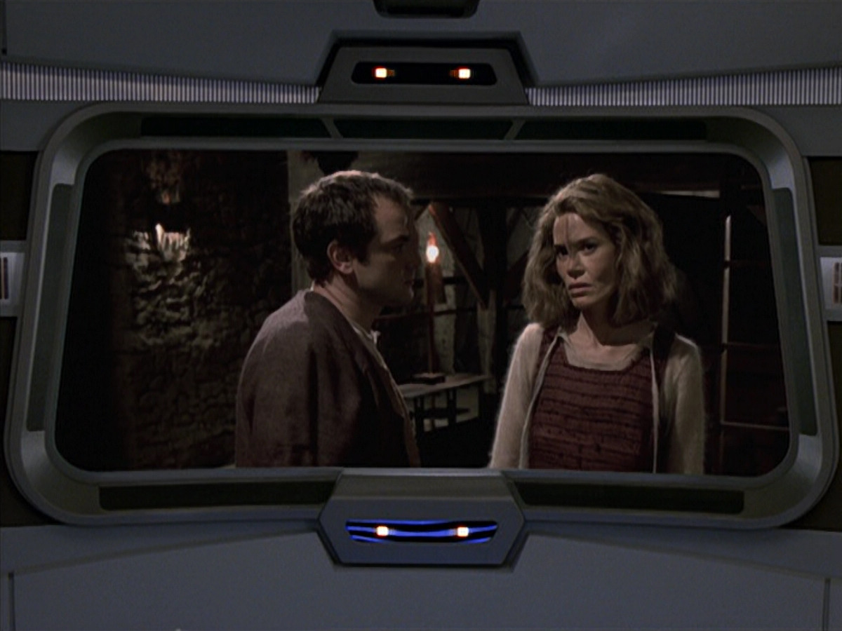 extant_StarTrek_VOY_6x19-ChildsPlay_03074.jpg