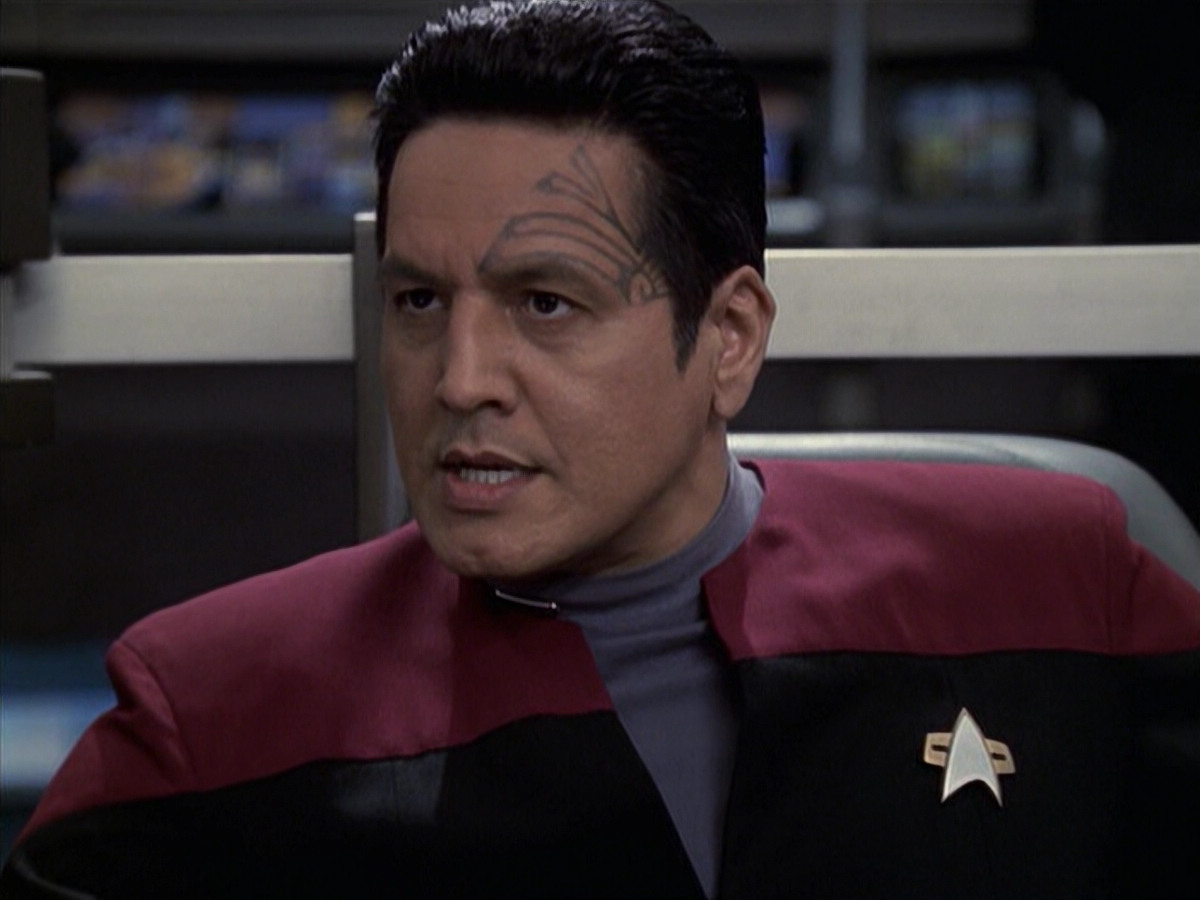 extant_StarTrek_VOY_6x19-ChildsPlay_03078.jpg