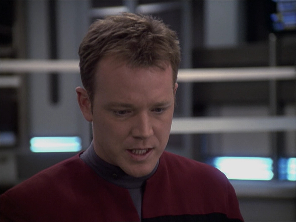 extant_StarTrek_VOY_6x19-ChildsPlay_03081.jpg