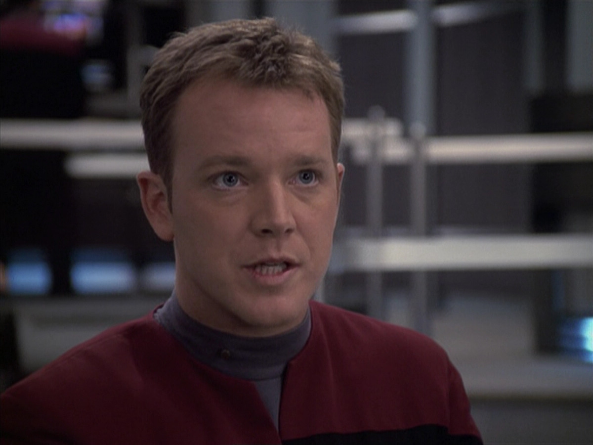 extant_StarTrek_VOY_6x19-ChildsPlay_03083.jpg