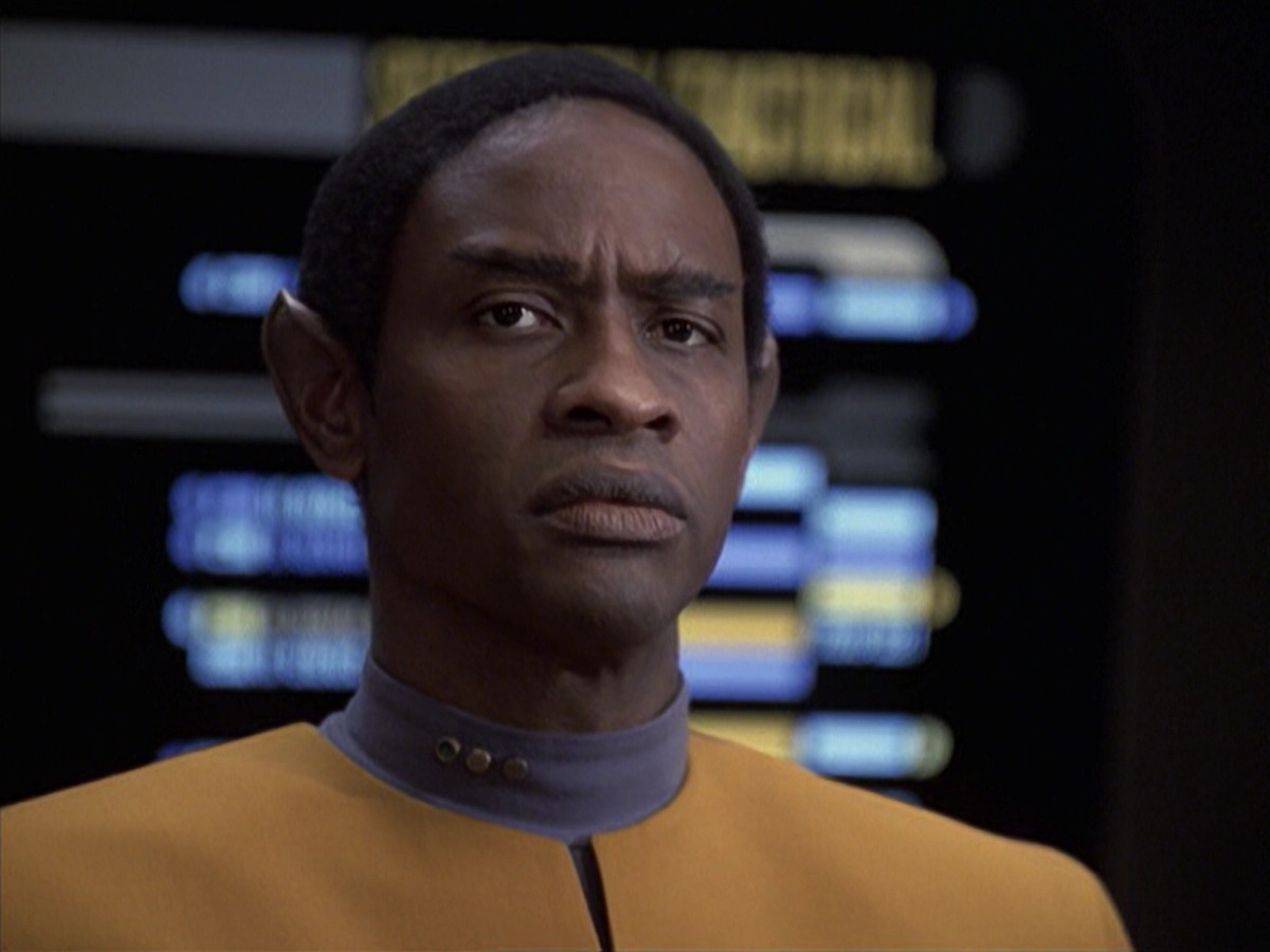 extant_StarTrek_VOY_6x19-ChildsPlay_03109.jpg