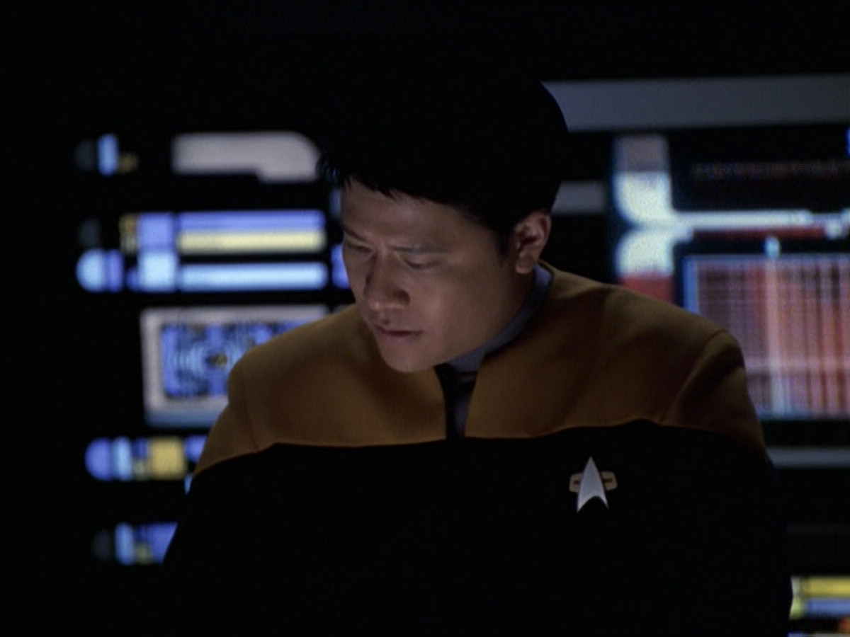 extant_StarTrek_VOY_6x19-ChildsPlay_03213.jpg