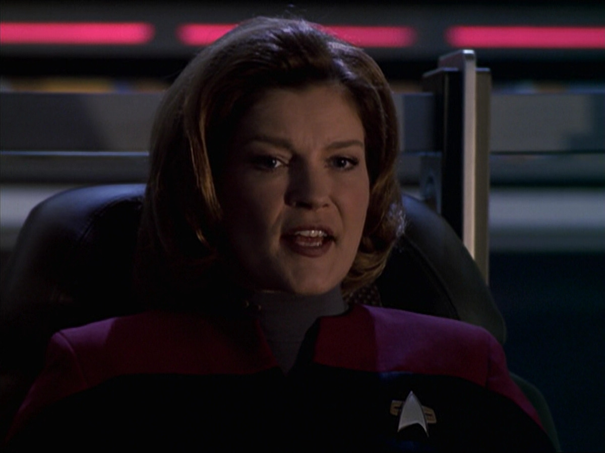 extant_StarTrek_VOY_6x19-ChildsPlay_03222.jpg