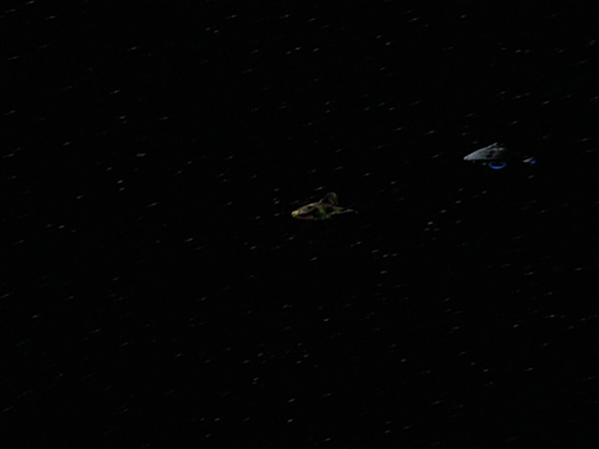 extant_StarTrek_VOY_6x19-ChildsPlay_03225.jpg
