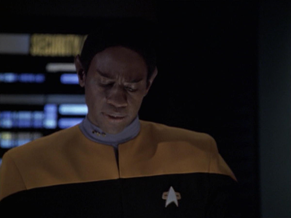 extant_StarTrek_VOY_6x19-ChildsPlay_03235.jpg
