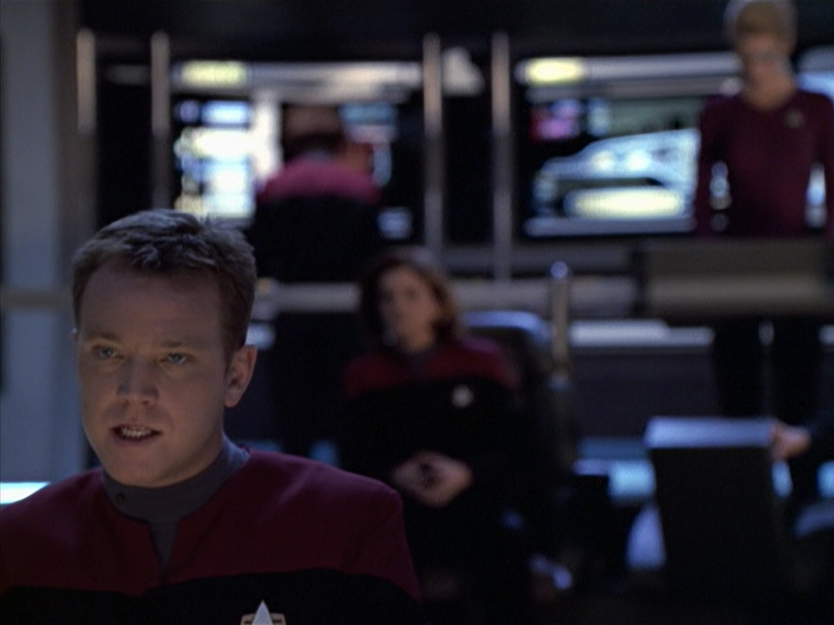 extant_StarTrek_VOY_6x19-ChildsPlay_03245.jpg