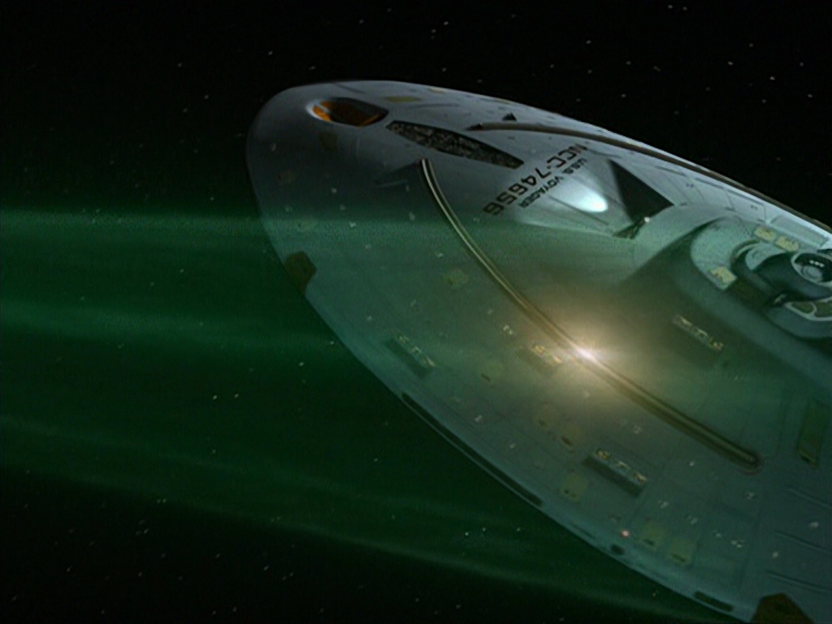 extant_StarTrek_VOY_6x19-ChildsPlay_03279.jpg