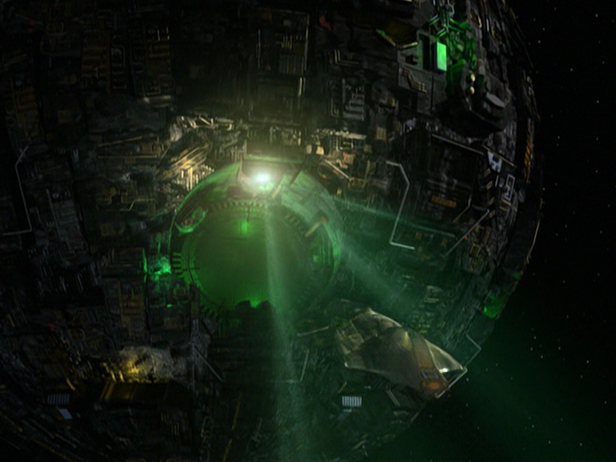 extant_StarTrek_VOY_6x19-ChildsPlay_03282.jpg