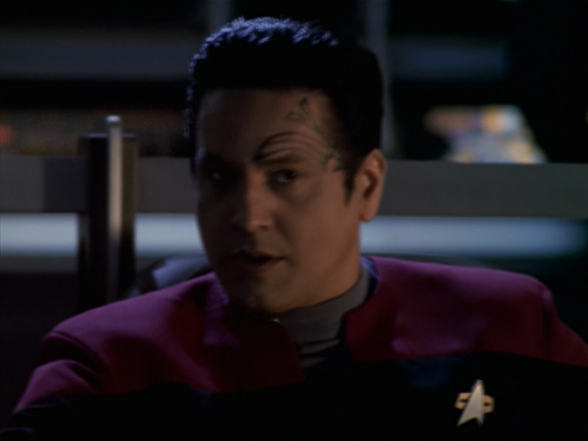 extant_StarTrek_VOY_6x19-ChildsPlay_03322.jpg