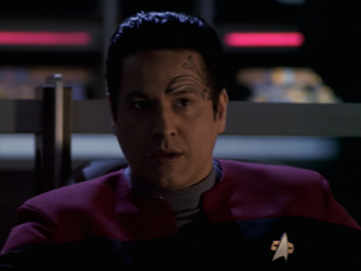 extant_StarTrek_VOY_6x19-ChildsPlay_03323.jpg