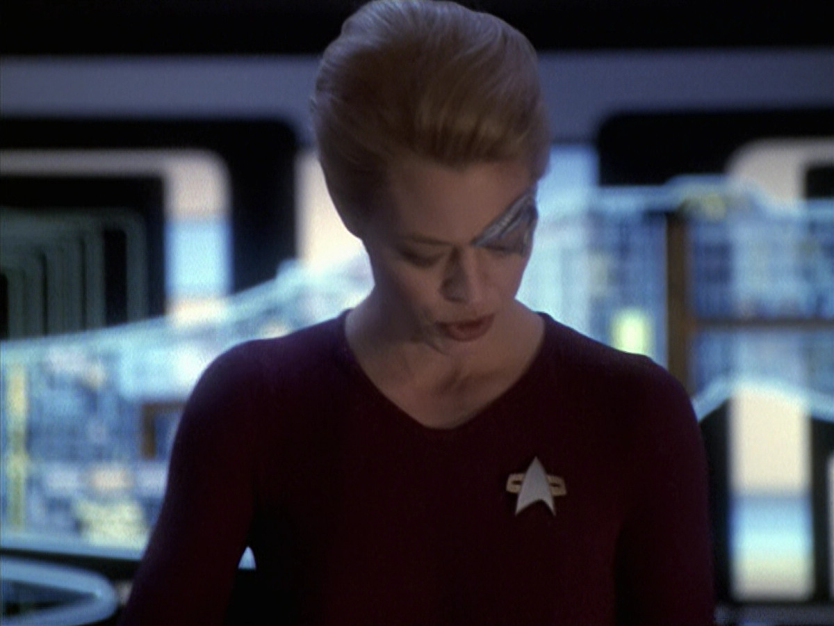 extant_StarTrek_VOY_6x19-ChildsPlay_03326.jpg