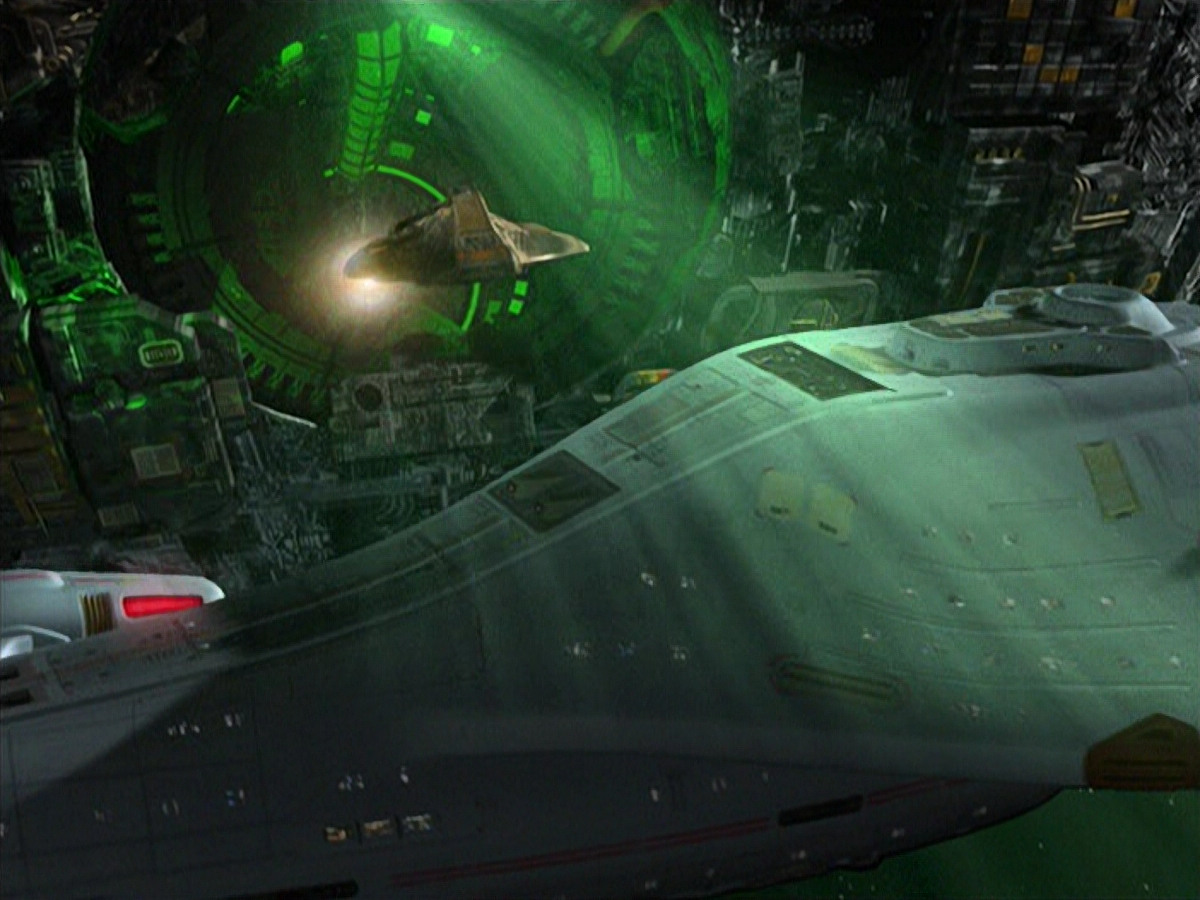 extant_StarTrek_VOY_6x19-ChildsPlay_03335.jpg