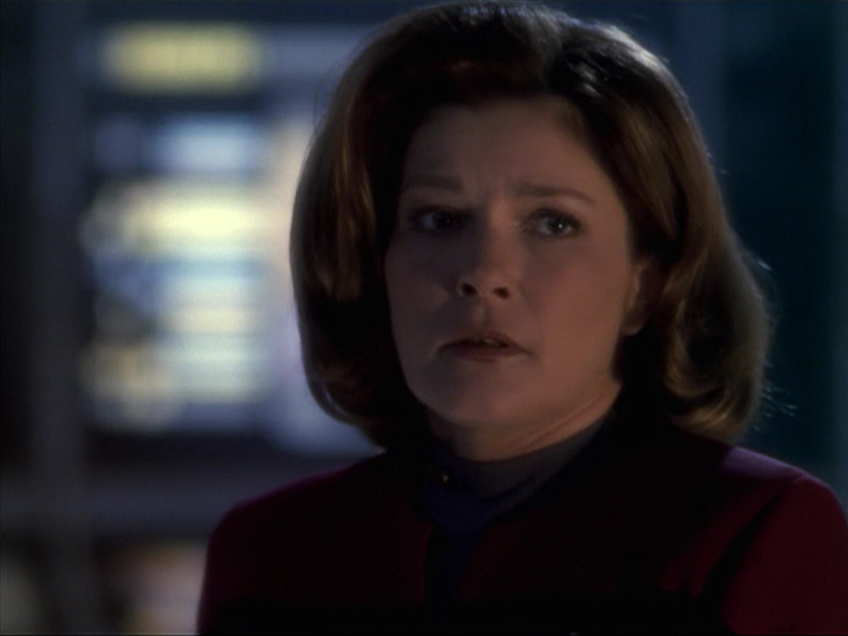 extant_StarTrek_VOY_6x19-ChildsPlay_03363.jpg