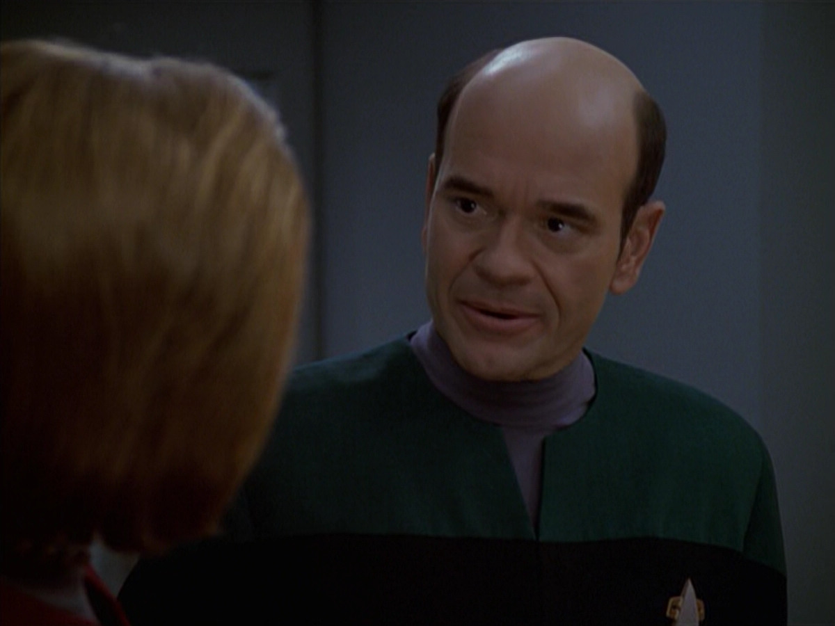 extant_StarTrek_VOY_6x19-ChildsPlay_03390.jpg