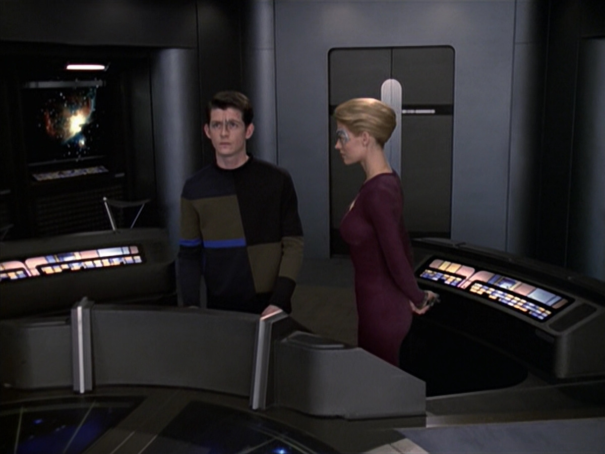 extant_StarTrek_VOY_6x19-ChildsPlay_03628.jpg