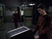 extant_StarTrek_VOY_6x19-ChildsPlay_00621.jpg