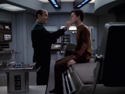 extant_StarTrek_VOY_6x19-ChildsPlay_00844.jpg