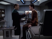 extant_StarTrek_VOY_6x19-ChildsPlay_00846.jpg