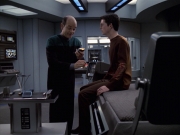extant_StarTrek_VOY_6x19-ChildsPlay_00849.jpg